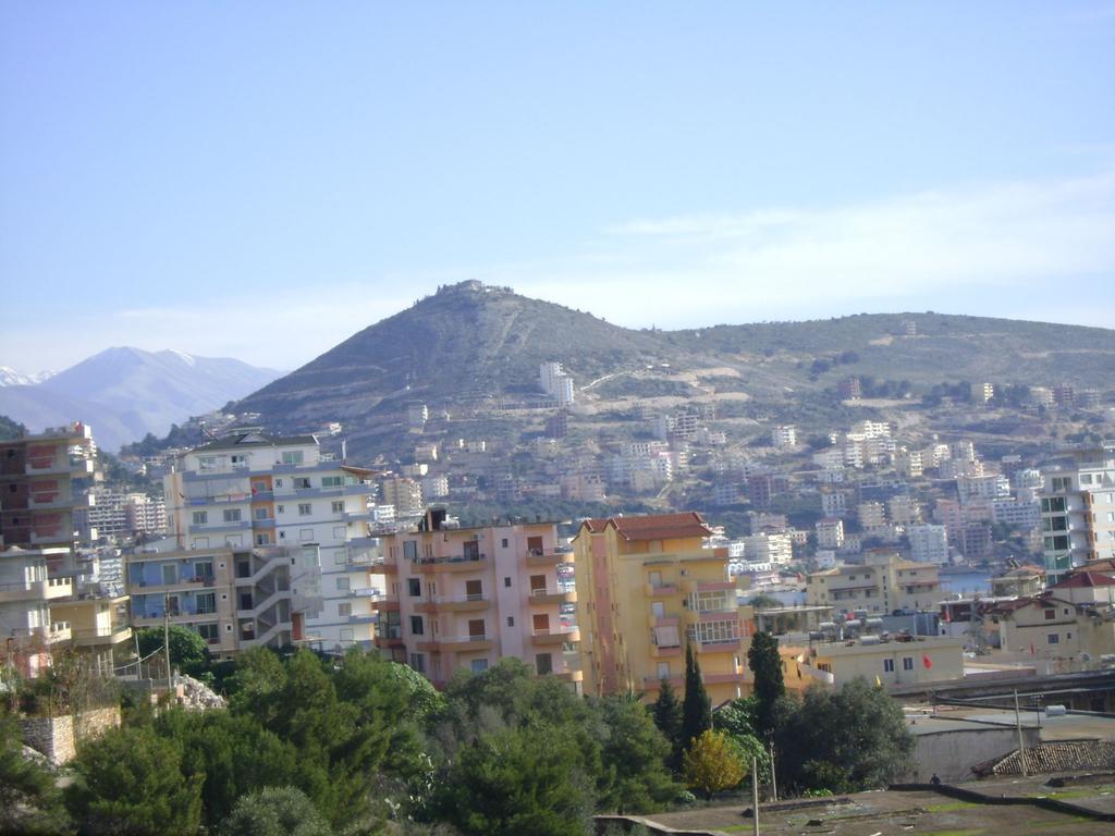 Great Alexander Apartamento Sarandë